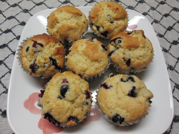 easy-recipe-delicious-blueberry-muffins