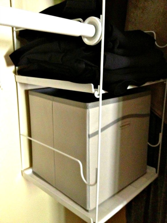 organize-your-closet-with-rubbermaid