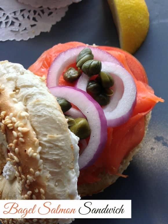 lunch-recipe-bagel-salmon-sandwich