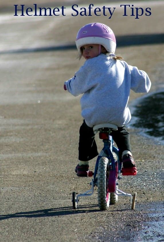 helmet-outdoor-biking-safety-tips