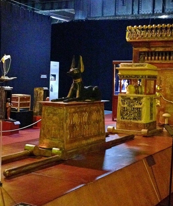 visiting-egypt-in-montreal-tutankhamen-expo