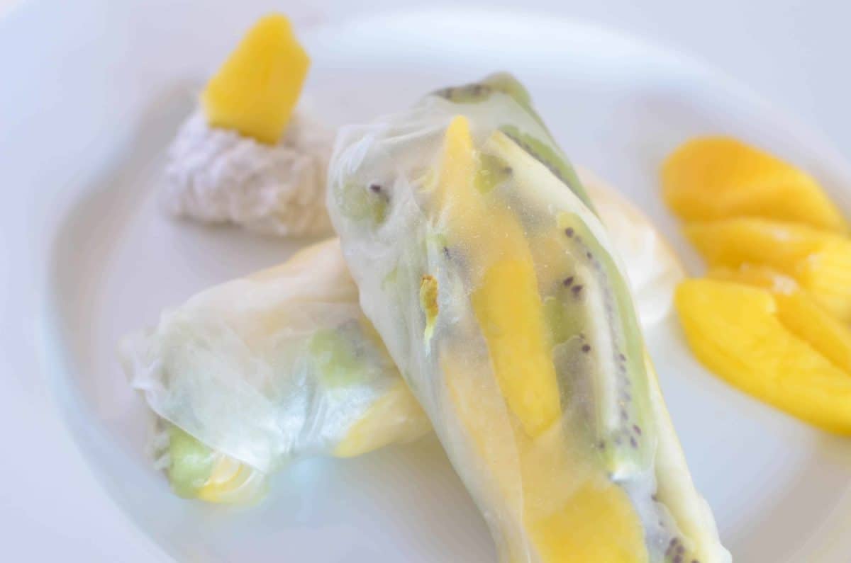 Looking for a fun spring recipe for kids? How about a delicious fruity spring roll recipe? Your kids will love this delicate yet delectable dessert treat!