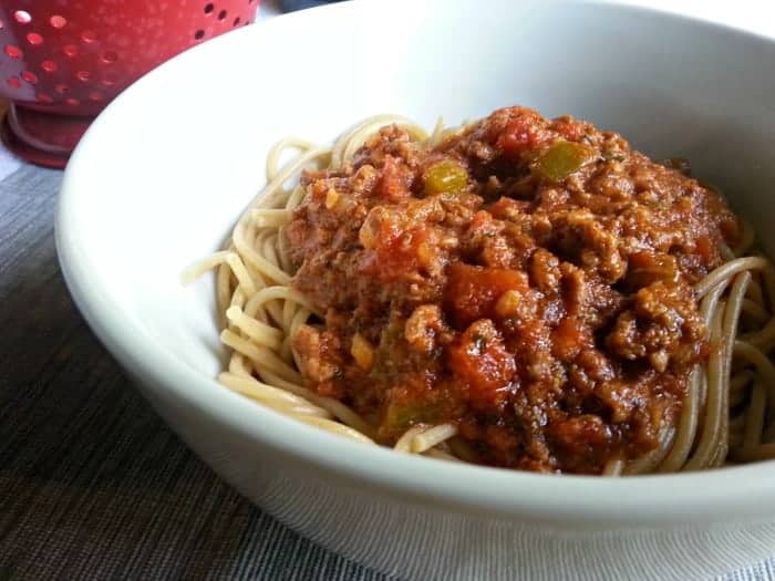 Hearty-Homemade-Spaghetti-Sauce- Easy Meals For A Large Family