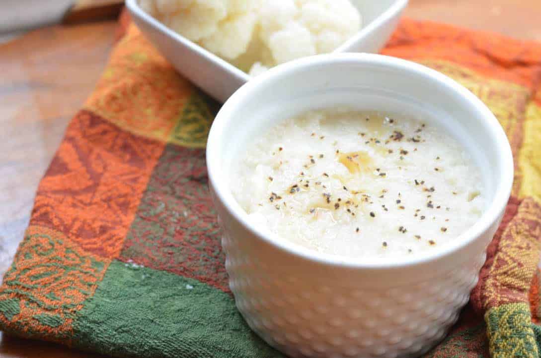 Looking for a great alternative to potatoes on Thanksgiving? Try this mashed cauliflower recipe! Also makes a great cauliflower dip! 