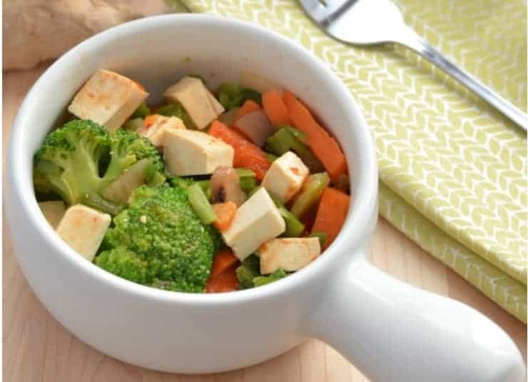 Looking for an amazing vegetarian recipe? Whip up this delicious & easy sweet and sour tofu stir fry tonight! Even meat lovers will dive in!