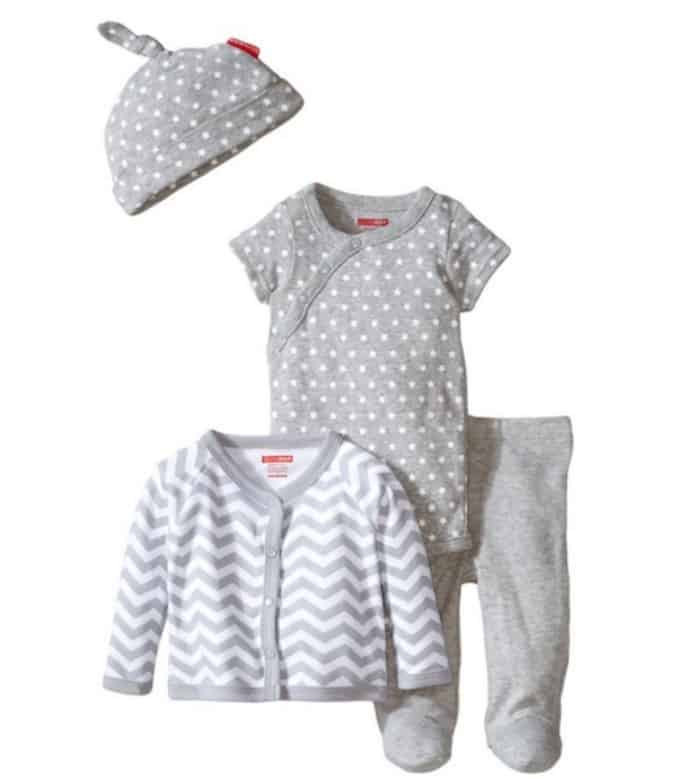 gender-neutral-baby-clothes