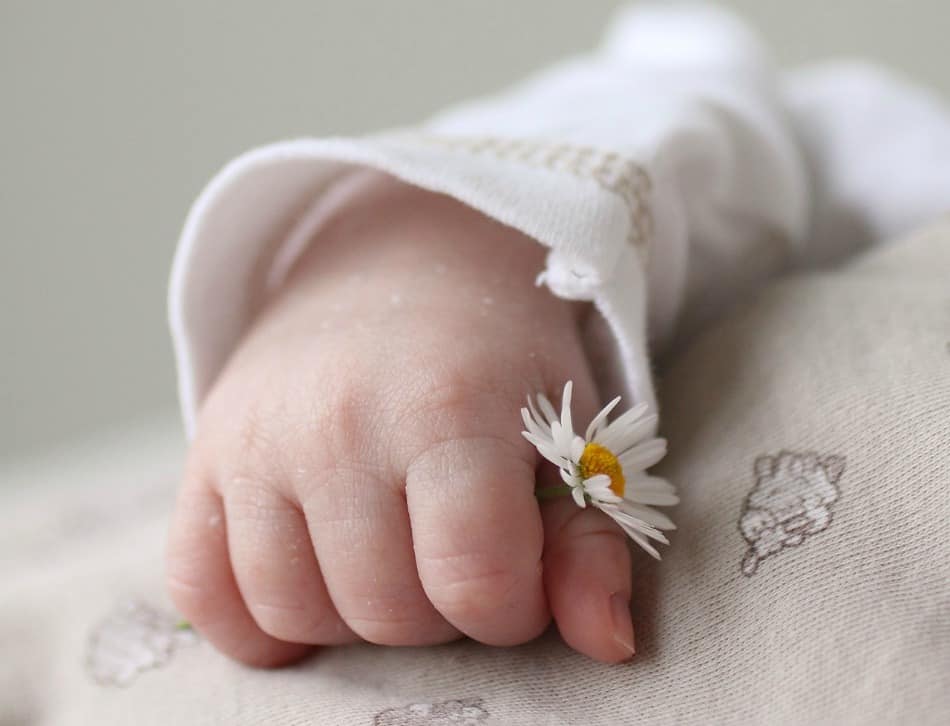 How much do you love these 100 old-fashioned baby names? Check them out and share your favorite classic name with us!