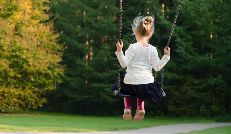 Is there a difference between ADHD in girls and boys? Find out how it affects your daughter and how best to help her cope!