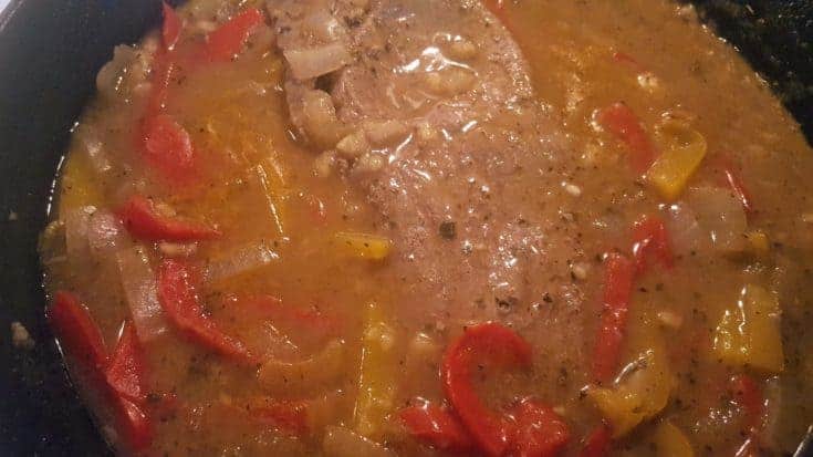 Round Steak With Onions, Peppers, and Homemade Gravy
